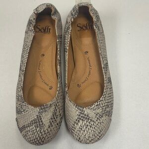 SOFFT Beige/Gray Reptile Print Leather Ballet Flat 9M